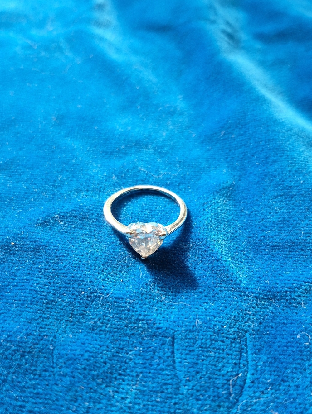 Heart-Cut Clear Stone silver ring